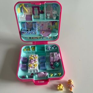 1989 Polly Pocket Partytime Surprise